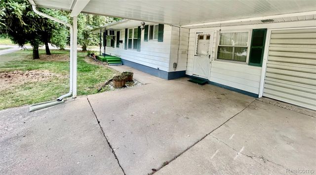 1005 N Jackson Street, Lapeer, MI 48446