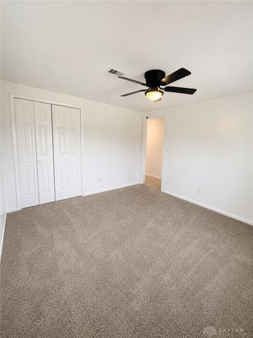6811 Locustview Drive, Dayton, OH 45424