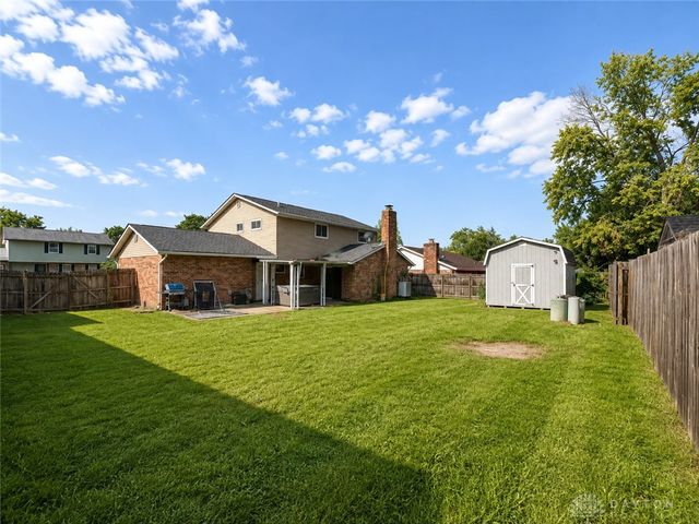 6811 Locustview Drive, Dayton, OH 45424