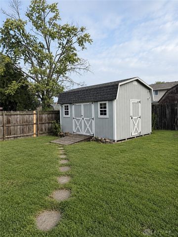 6811 Locustview Drive, Dayton, OH 45424