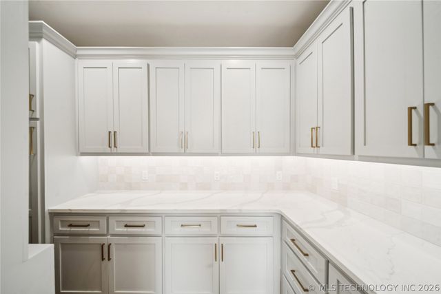 9722 E 132nd Street, Bixby, OK 74008