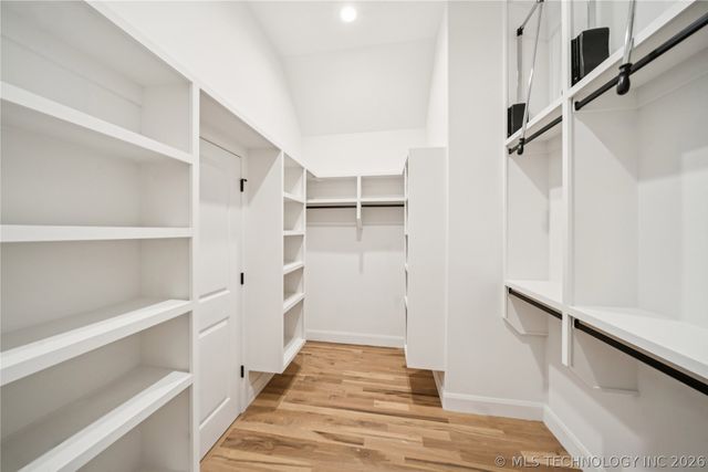 9722 E 132nd Street, Bixby, OK 74008