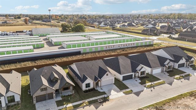 9722 E 132nd Street, Bixby, OK 74008