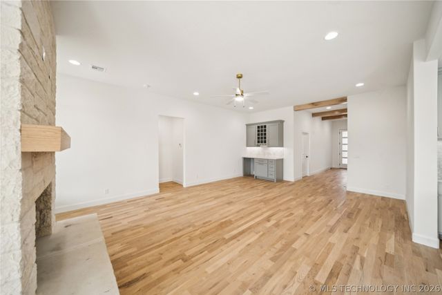 9722 E 132nd Street, Bixby, OK 74008