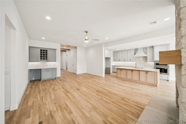 9722 E 132nd Street, Bixby, OK 74008