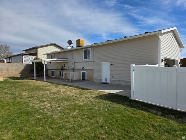 2872 W 5000 S, Roy, UT 84067