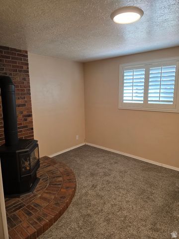 2872 W 5000 S, Roy, UT 84067