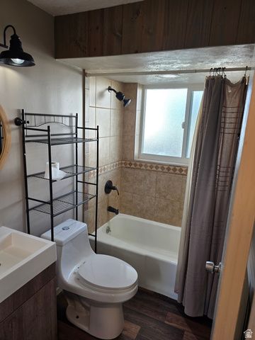 2872 W 5000 S, Roy, UT 84067