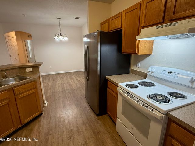 785 OAKLEAF PLANTATION Parkway 123, Orange Park, FL 32065