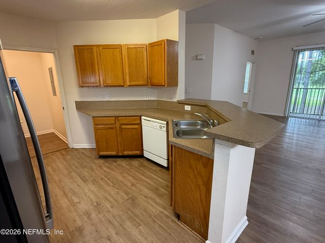 785 OAKLEAF PLANTATION Parkway 123, Orange Park, FL 32065