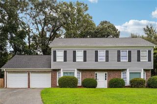 1416 Manchester Court SW, Lilburn, GA 30047