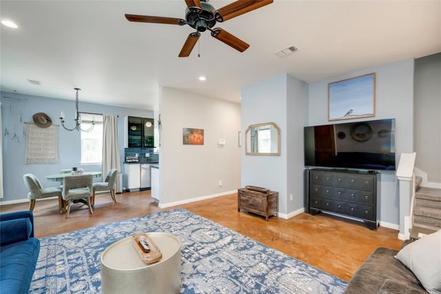 719 Birch LN, Cottonwood Shores, TX 78657