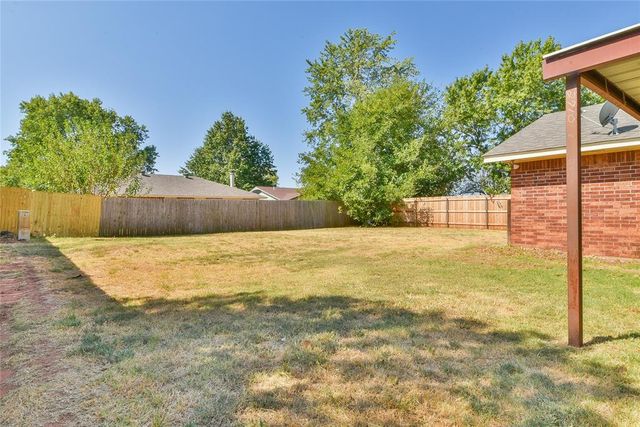 252 W Maple Branch Way, Mustang, OK 73064