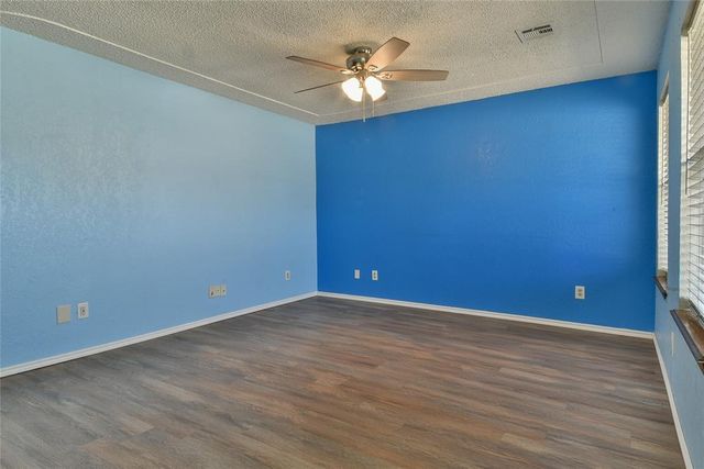 252 W Maple Branch Way, Mustang, OK 73064