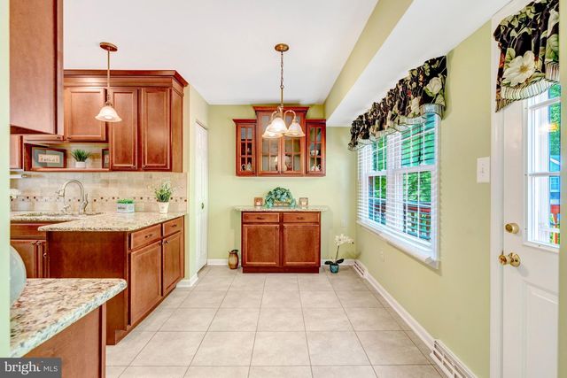7604 BERTITO LN, Springfield, VA 22153