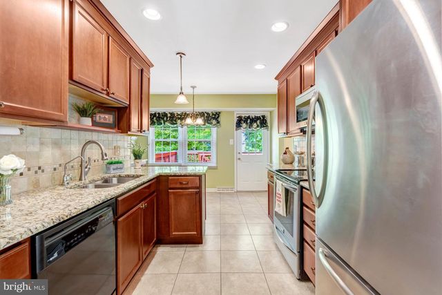 7604 BERTITO LN, Springfield, VA 22153