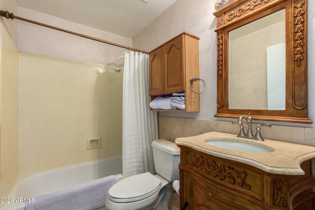 4709 E LONE CACTUS Drive, Phoenix, AZ 85050