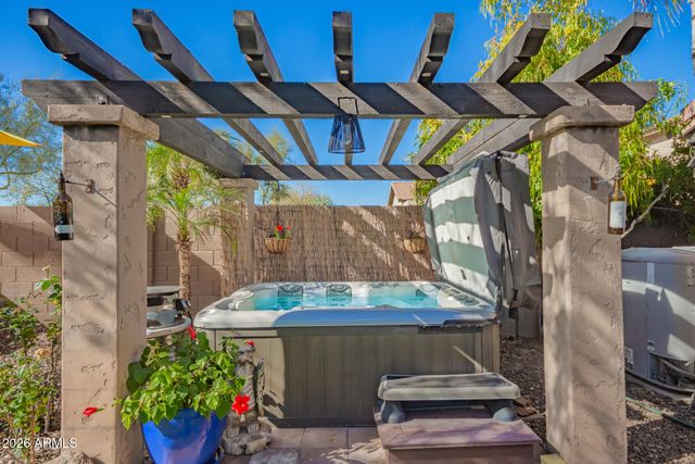 4709 E LONE CACTUS Drive, Phoenix, AZ 85050