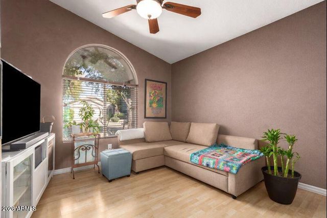 4709 E LONE CACTUS Drive, Phoenix, AZ 85050