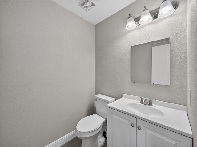 3000 Ridgemont LN, Kyle, TX 78640