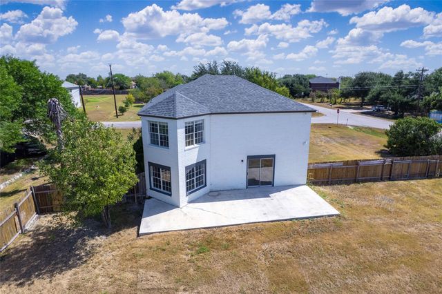 3000 Ridgemont LN, Kyle, TX 78640