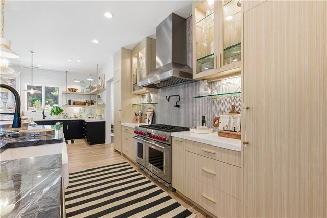 1198 N Edgewater Trail, Toccoa, GA 30577