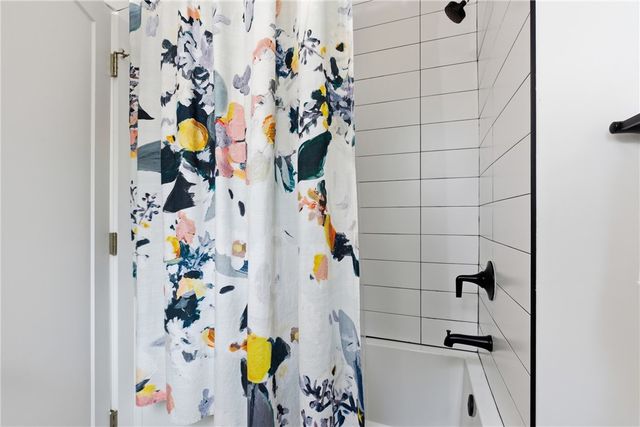 1198 N Edgewater Trail, Toccoa, GA 30577