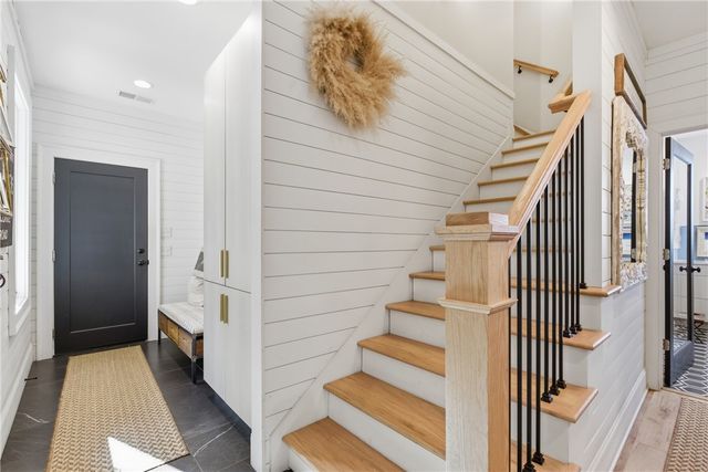 1198 N Edgewater Trail, Toccoa, GA 30577