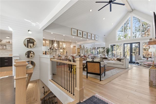 1198 N Edgewater Trail, Toccoa, GA 30577