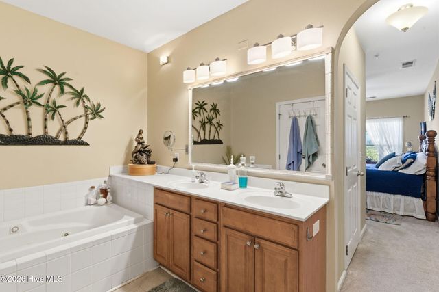 213 Fullford Lane Unit 103, Wilmington, NC 28412