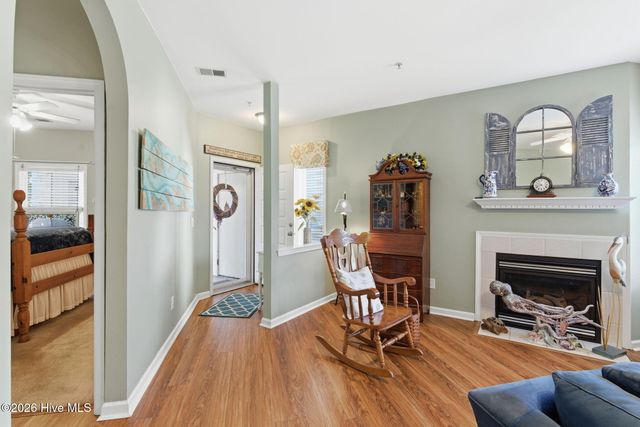 213 Fullford Lane Unit 103, Wilmington, NC 28412