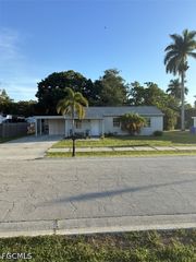 1665 Moreno AVE, Fort Myers, FL 33901