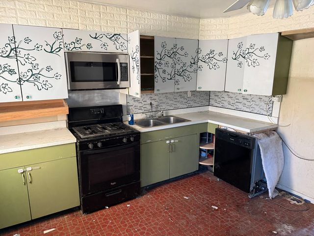 533 Gentle Breeze Terrace, Carpentersville, IL 60110