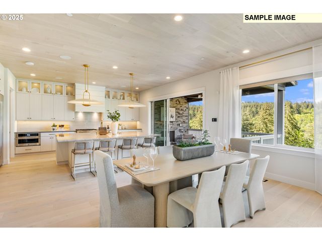 526 N Z Cir, Washougal, WA 98671