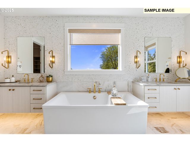 526 N Z Cir, Washougal, WA 98671