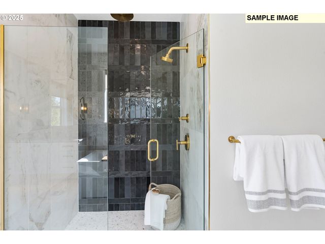 526 N Z Cir, Washougal, WA 98671