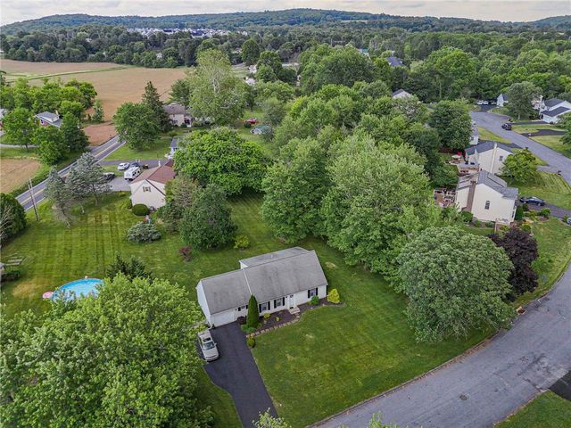 6671 Walnut Lane, Upper Saucon Twp, PA 18036