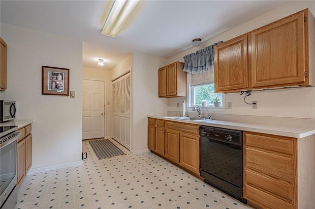 6671 Walnut Lane, Upper Saucon Twp, PA 18036