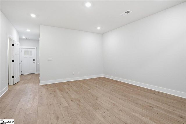 5 Starks Circle, Simpsonville, SC 29680