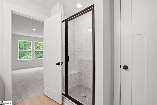 5 Starks Circle, Simpsonville, SC 29680