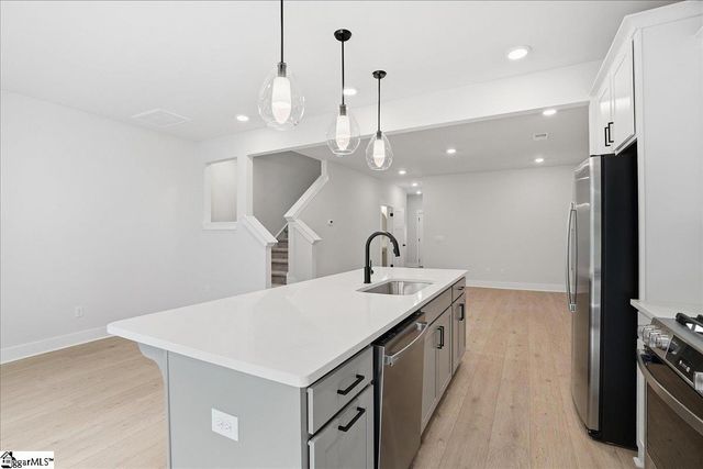 5 Starks Circle, Simpsonville, SC 29680