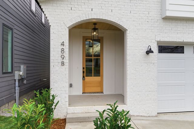 489B Sunliner Dr, Nashville, TN 37209