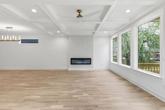 489B Sunliner Dr, Nashville, TN 37209