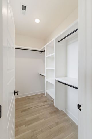 489B Sunliner Dr, Nashville, TN 37209