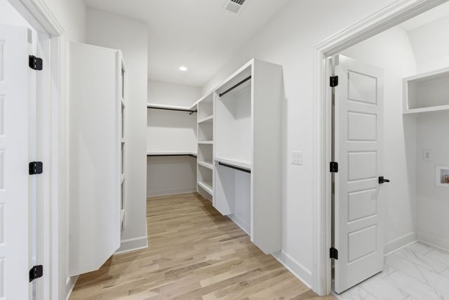 489B Sunliner Dr, Nashville, TN 37209