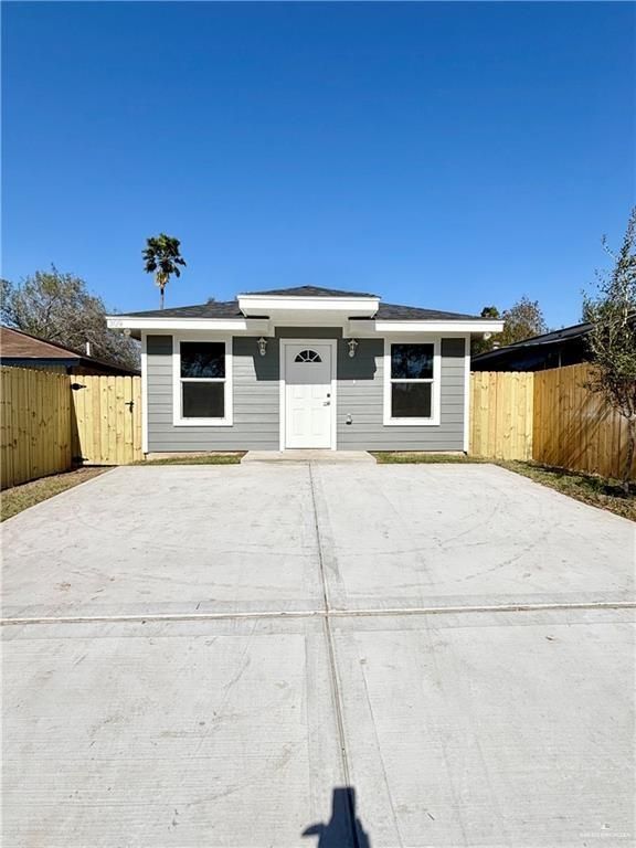 309 E Mesquite E Street, Weslaco, TX 78596