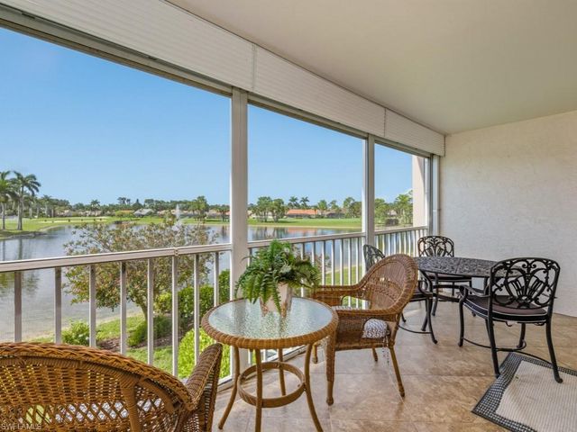 5970 Amherst DR C203, Naples, FL 34112
