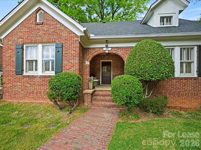 204 S Laurel Avenue, Charlotte, NC 28207