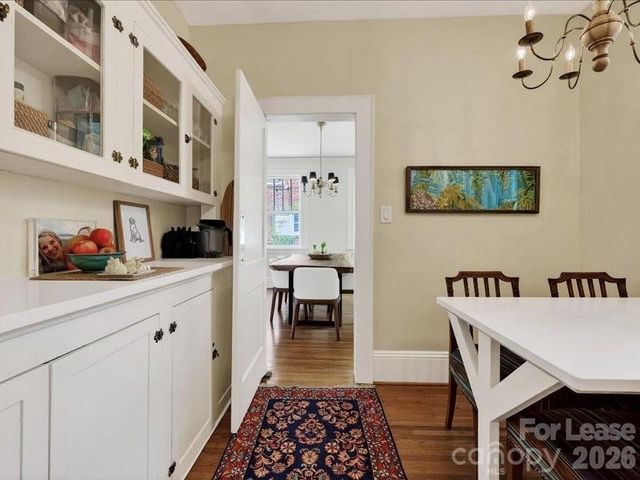 204 S Laurel Avenue, Charlotte, NC 28207