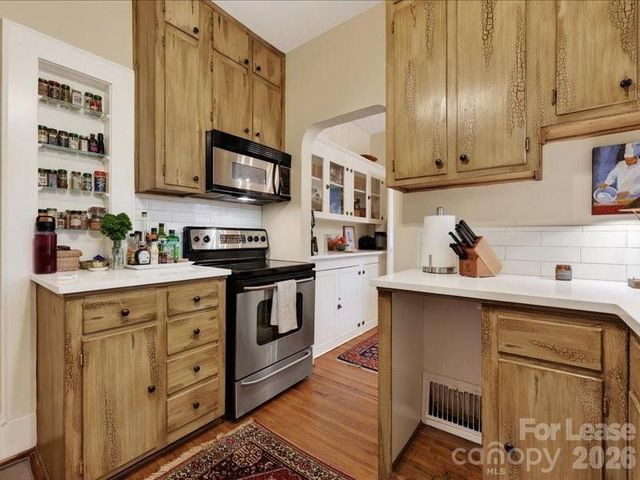 204 S Laurel Avenue, Charlotte, NC 28207